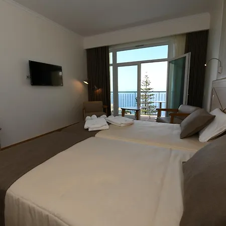 Do Campo Ribeira Brava