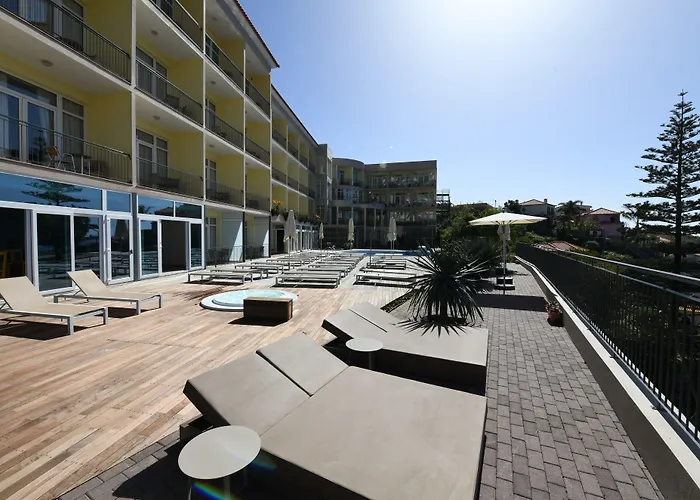 Do Campo Ribeira Brava